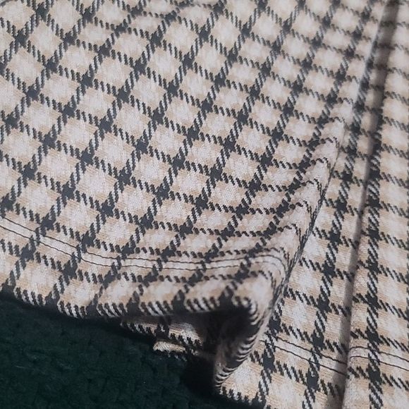 Max Studio Skirt - Picture 2 of 5